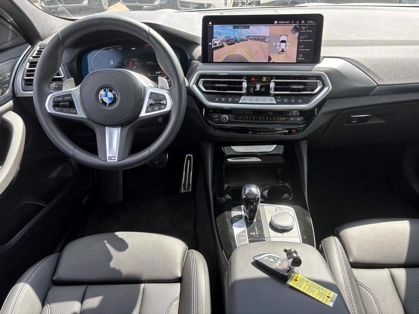 Used 2025 BMW X4 xDrive30i w/ M Sport Package AWD/4WD image 29