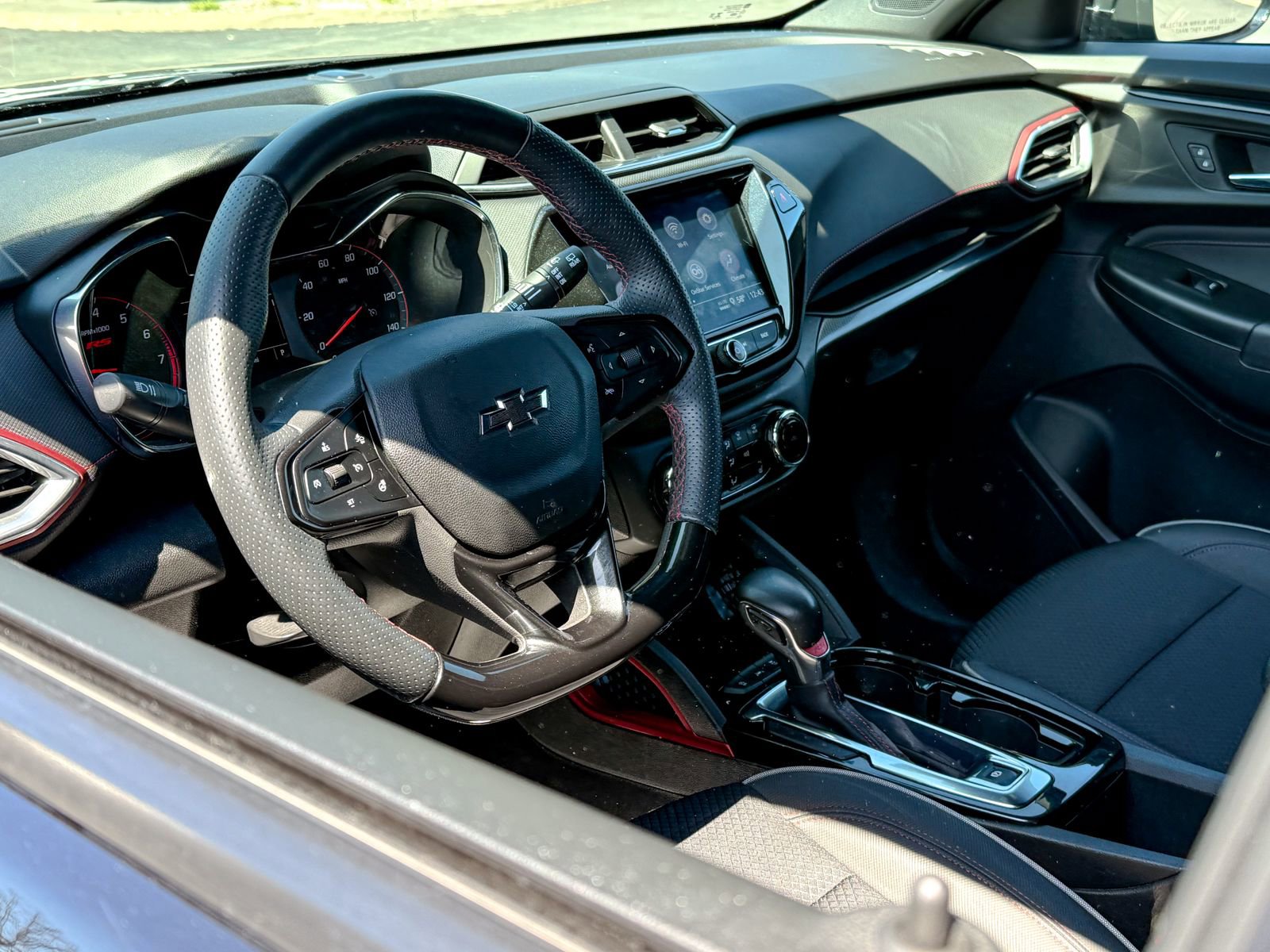 Used 2023 Chevrolet TrailBlazer RS w/ Sun and Liftgate Package image 12