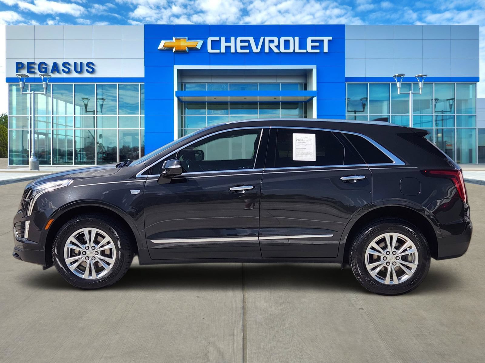 Certified 2020 Cadillac XT5 Luxury FWD image 3