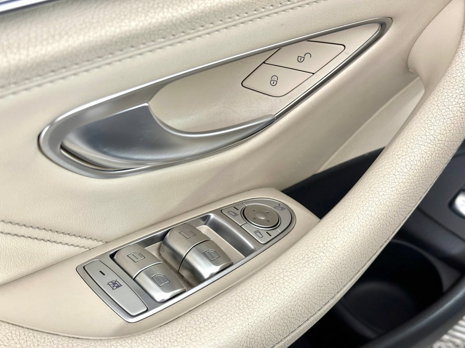 Used 2022 Mercedes-Benz E 53 AMG 4MATIC Sedan image 40