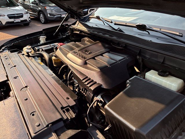 Used 2021 Nissan Titan PRO-4X w/ Pro-4x Convenience Package AWD/4WD image 17