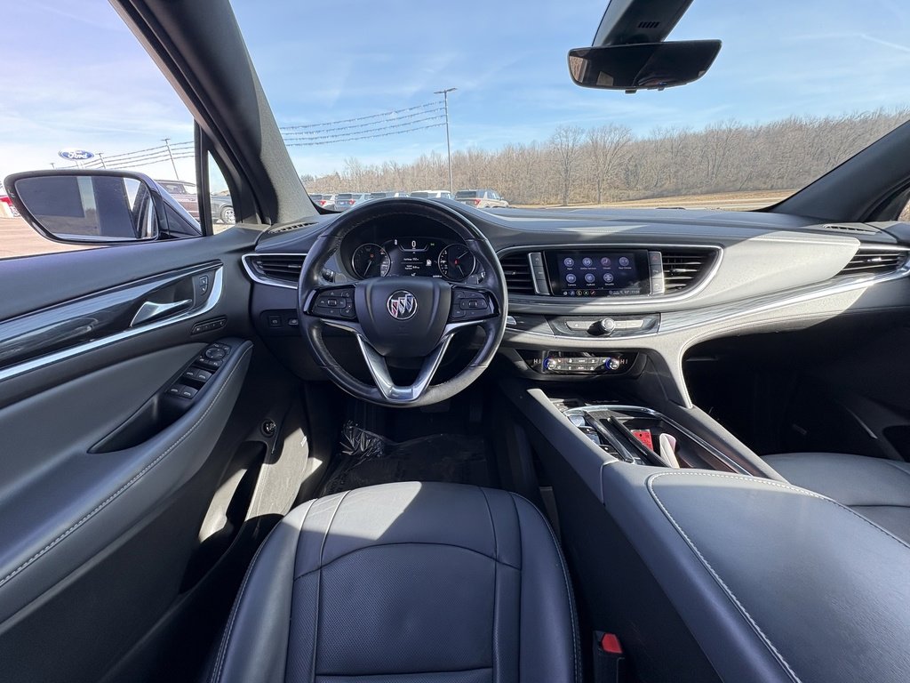 Used 2024 Buick Enclave Premium image 27