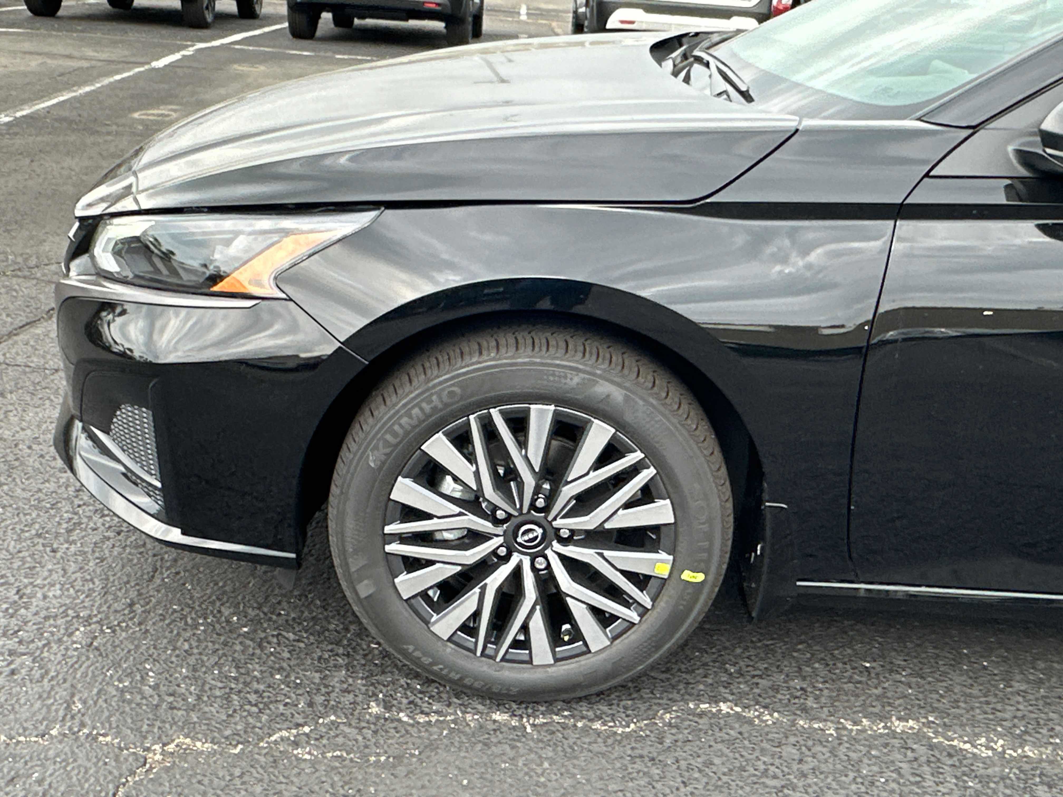 New 2026 Nissan Altima 2.5 SV AWD/4WD image 7
