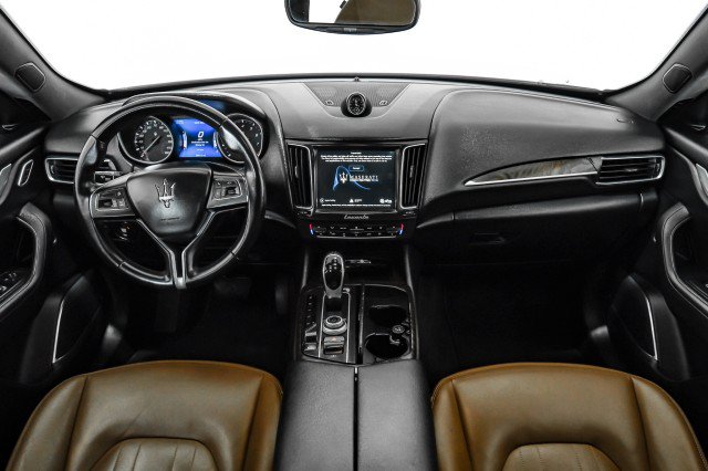 Used 2018 Maserati Levante AWD/4WD image 12