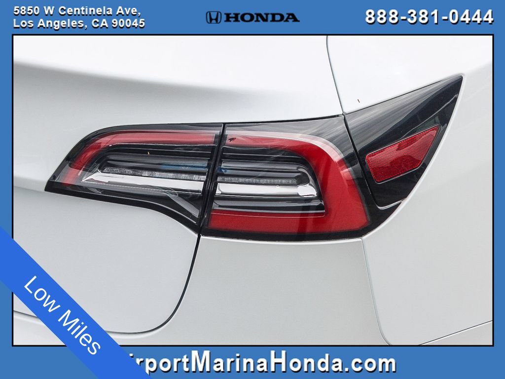 Used 2018 Tesla Model 3 Long Range RWD image 16