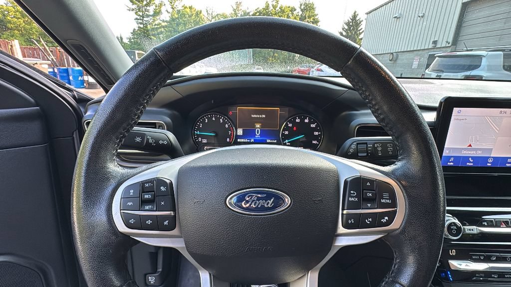 Used 2021 Ford Explorer Limited AWD/4WD image 16