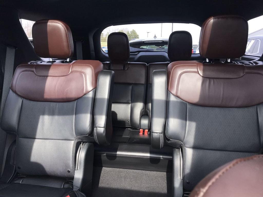 Used 2023 Ford Explorer Platinum w/ Technology Package image 23