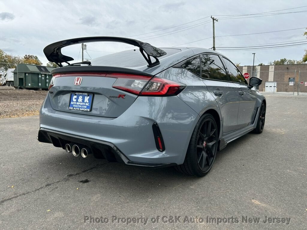 Used 2023 Honda Civic Type R image 10