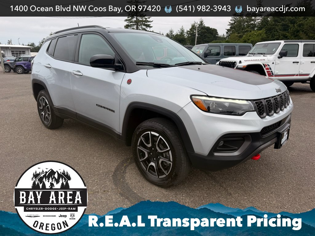 Used 2024 Jeep Compass Trailhawk w/ Trailhawk Elite Group AWD/4WD image 8