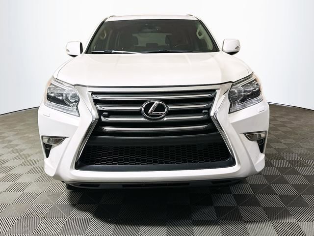 Used 2015 Lexus GX 460 w/ Premium Package AWD/4WD image 3