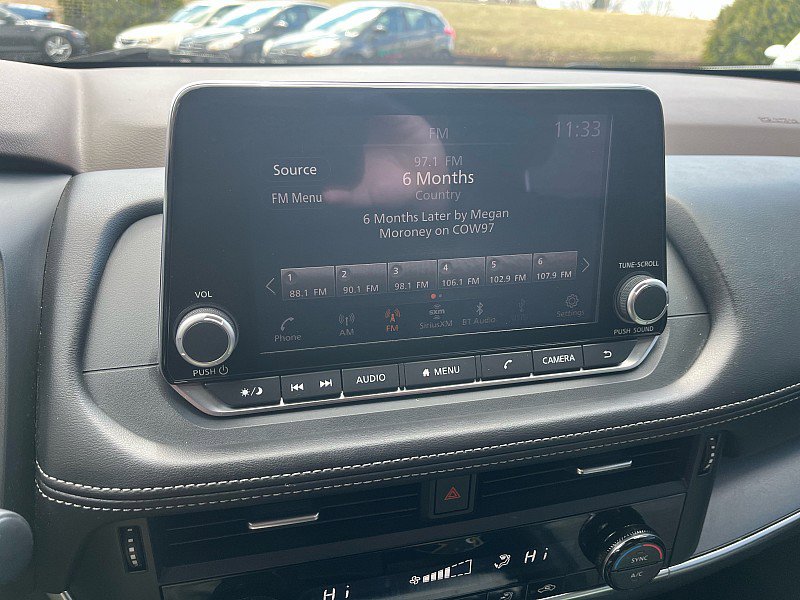 Used 2023 Nissan Rogue SV AWD/4WD image 25