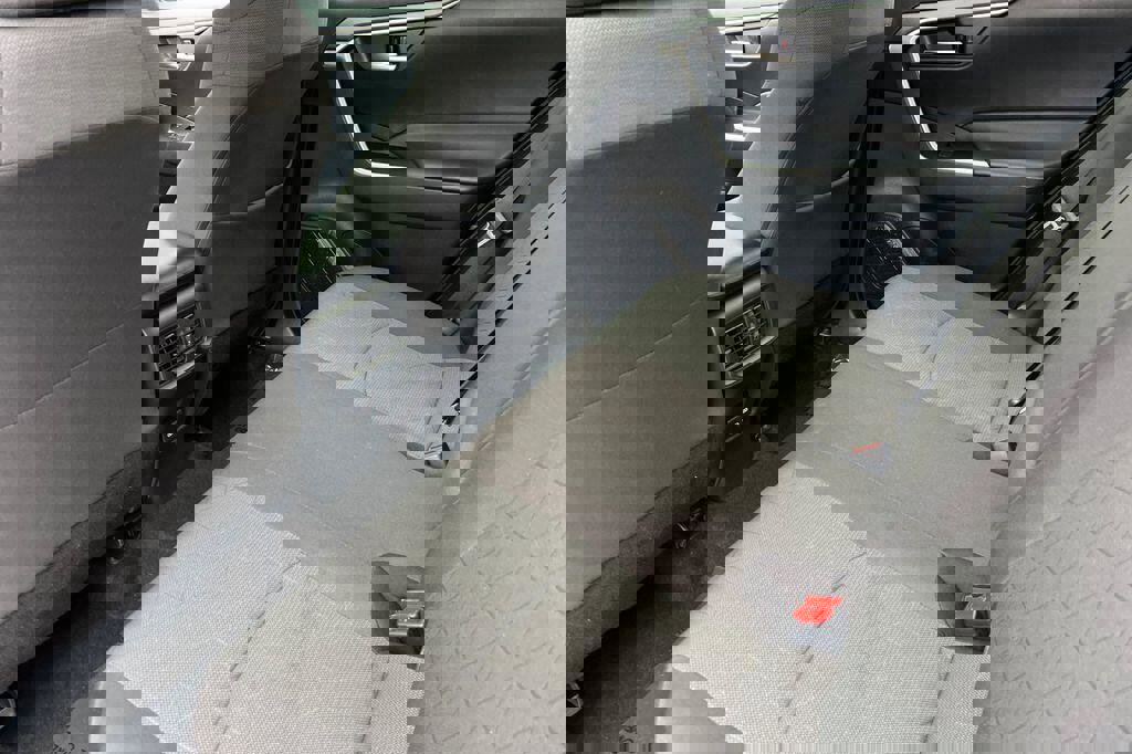 Used 2024 Toyota RAV4 XLE image 12