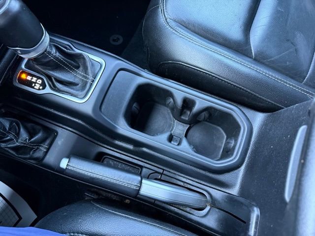 Used 2019 Jeep Wrangler Unlimited Sahara w/ Cold Weather Group image 20