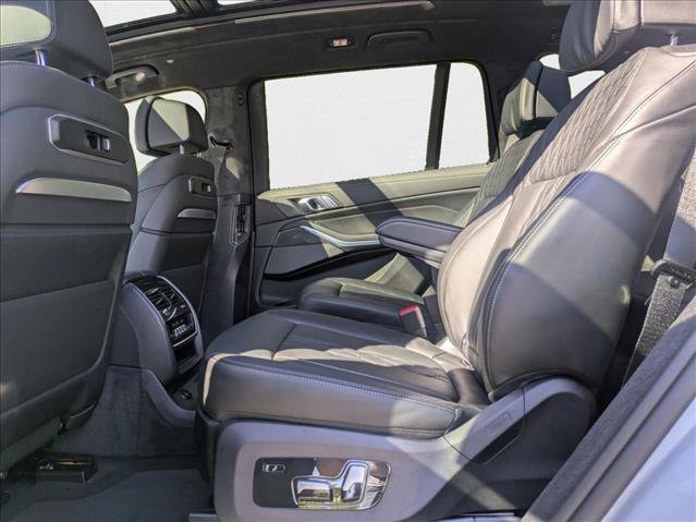 New 2026 BMW X7 M60i image 17