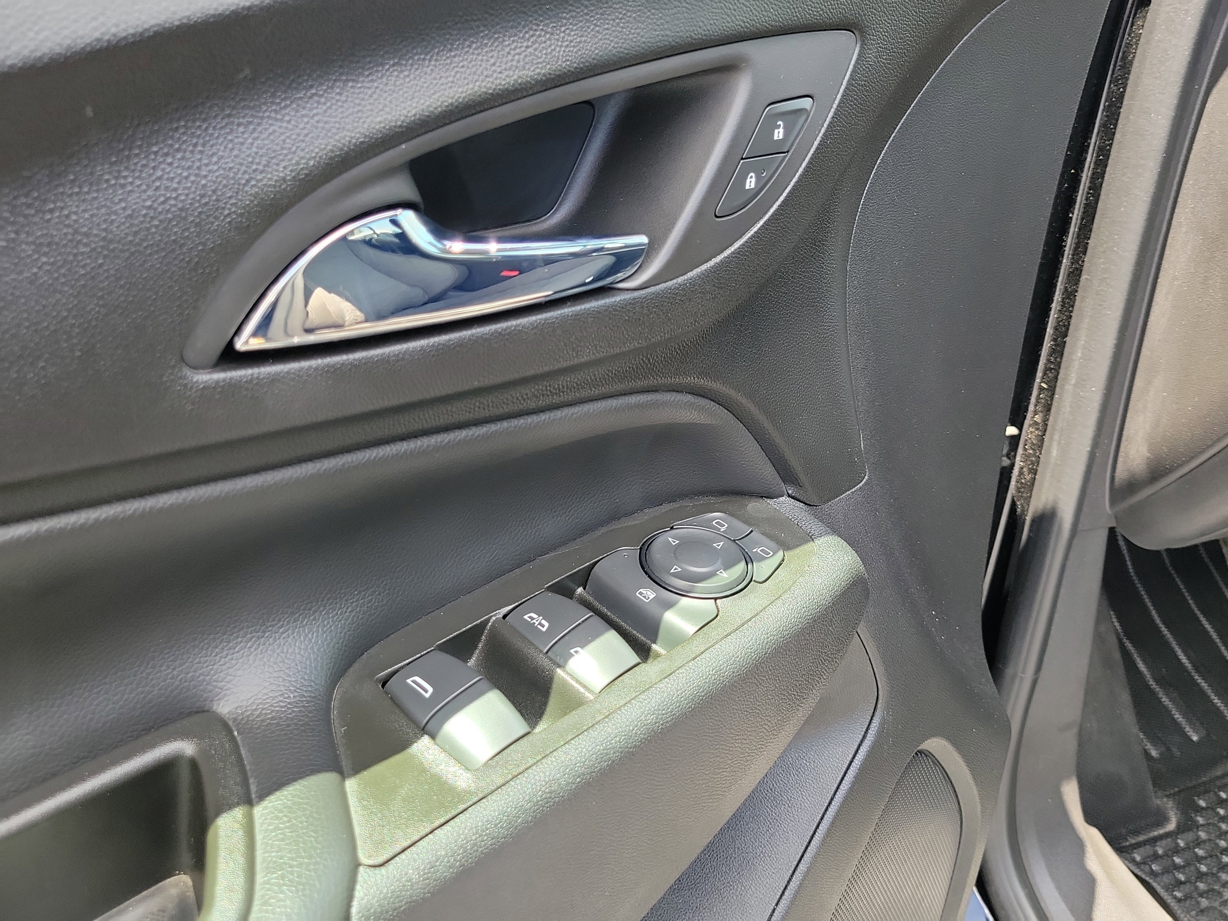 Used 2022 Chevrolet Equinox LT FWD image 20