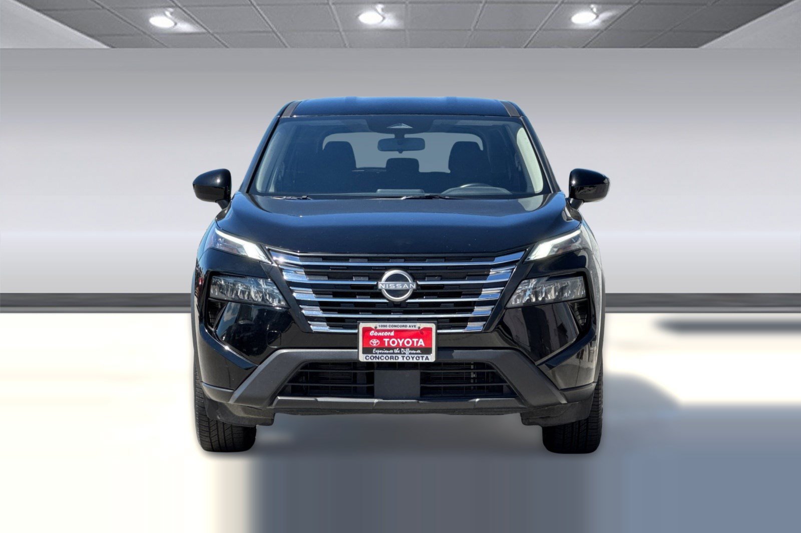 Used 2025 Nissan Rogue SV AWD/4WD image 6