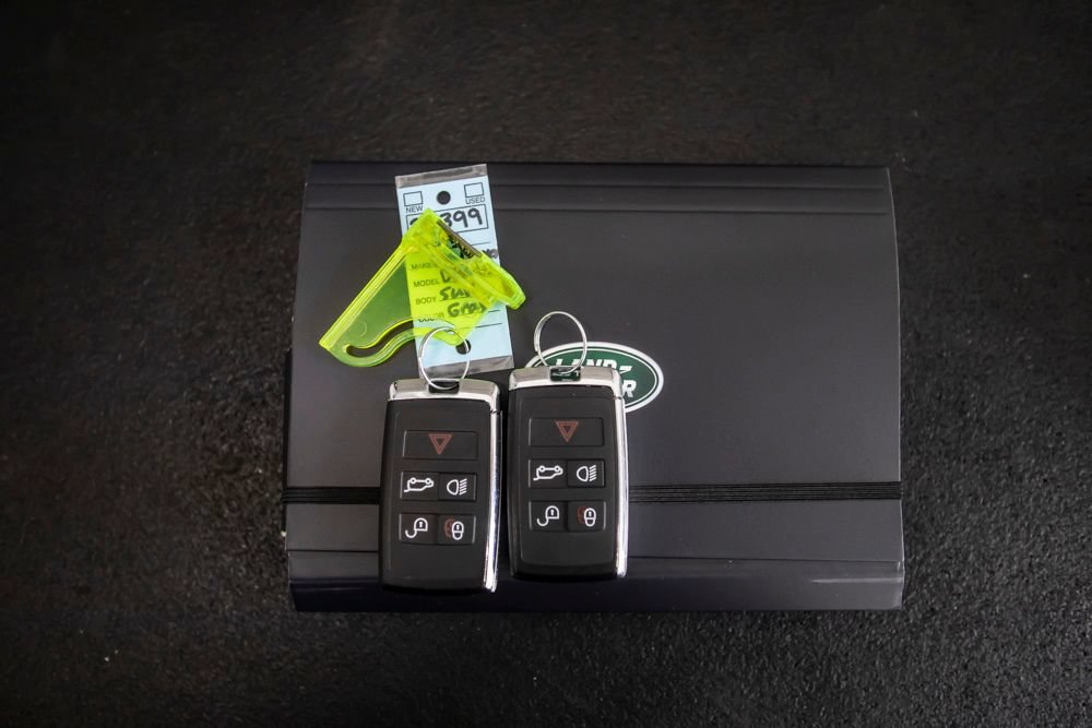 Used 2025 Land Rover Discovery Sport S AWD/4WD image 46