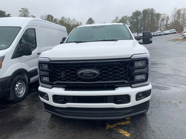 New 2026 Ford F350 Lariat w/ Black Appearance Package image 10