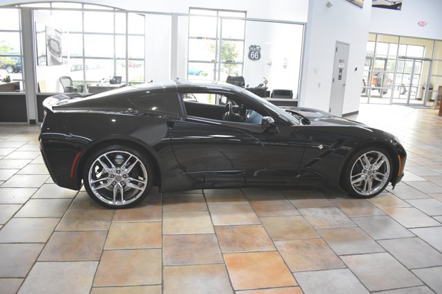 Used 2016 Chevrolet Corvette Stingray Coupe w/ 2LT Preferred Equipment Group RWD image 4