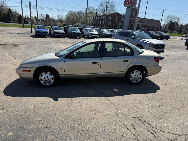 Used 2002 Saturn S-Series SL1 image 4