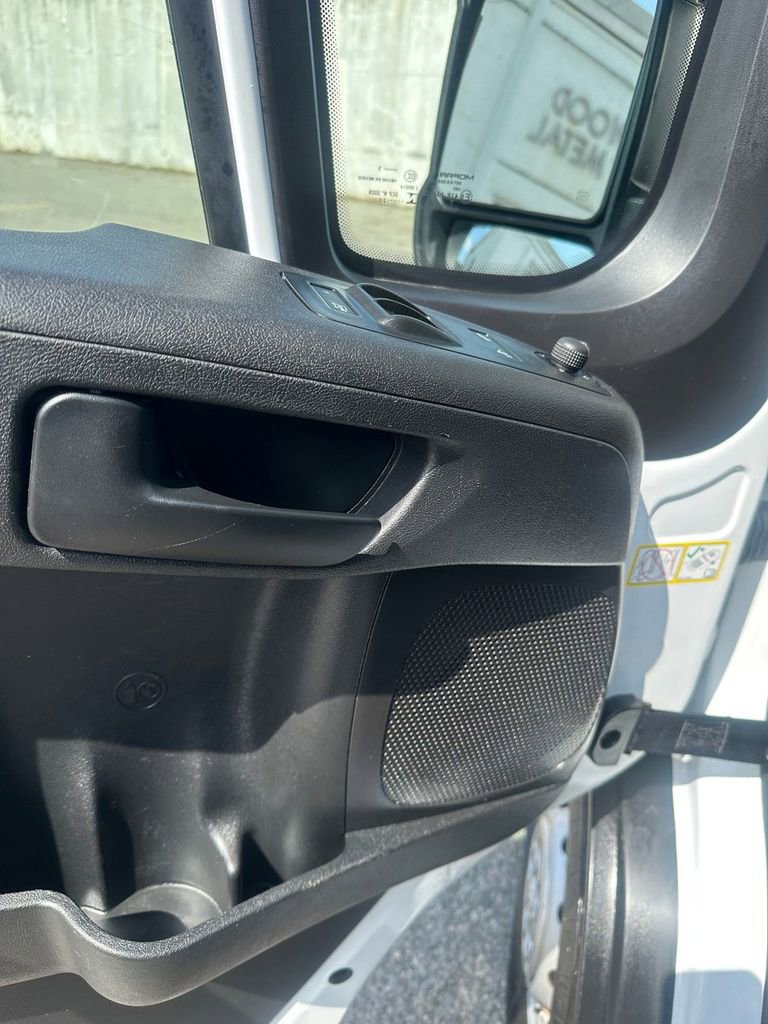 Used 2023 RAM ProMaster 3500 w/ Driver Convenience Group FWD image 9