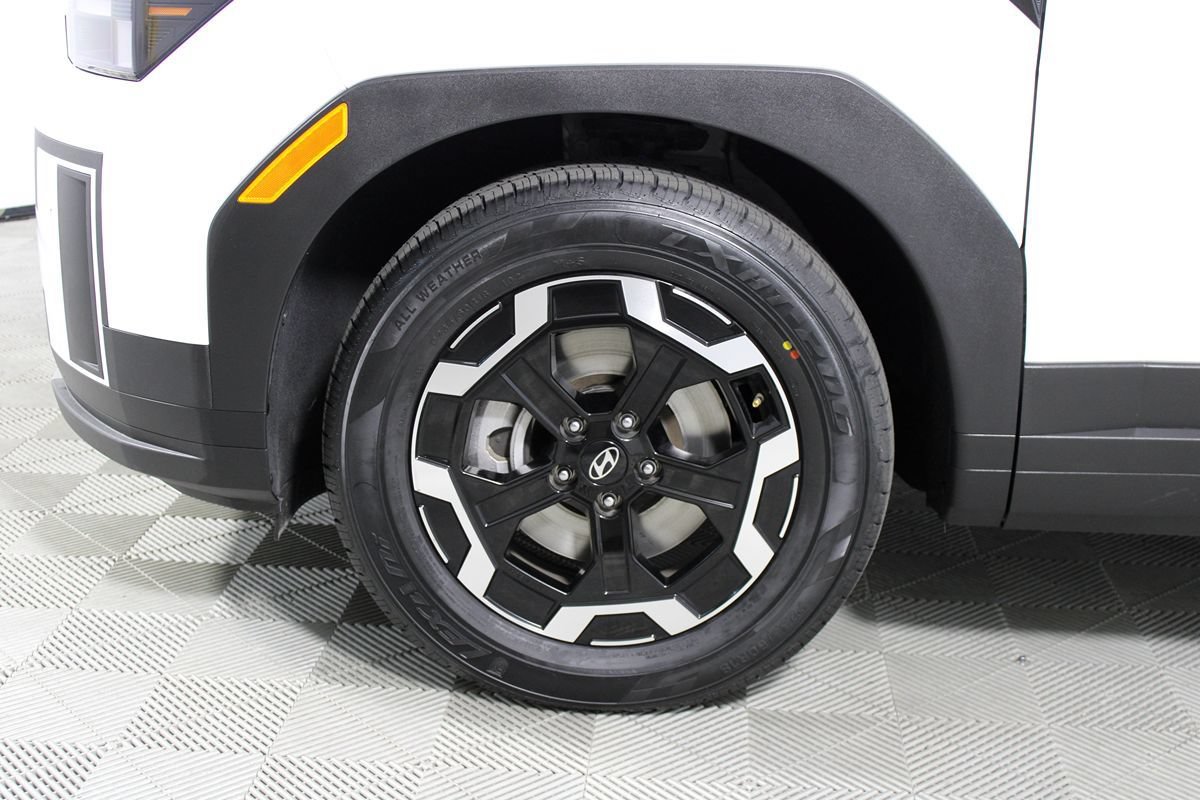 Used 2026 Hyundai Santa Fe SEL FWD image 34