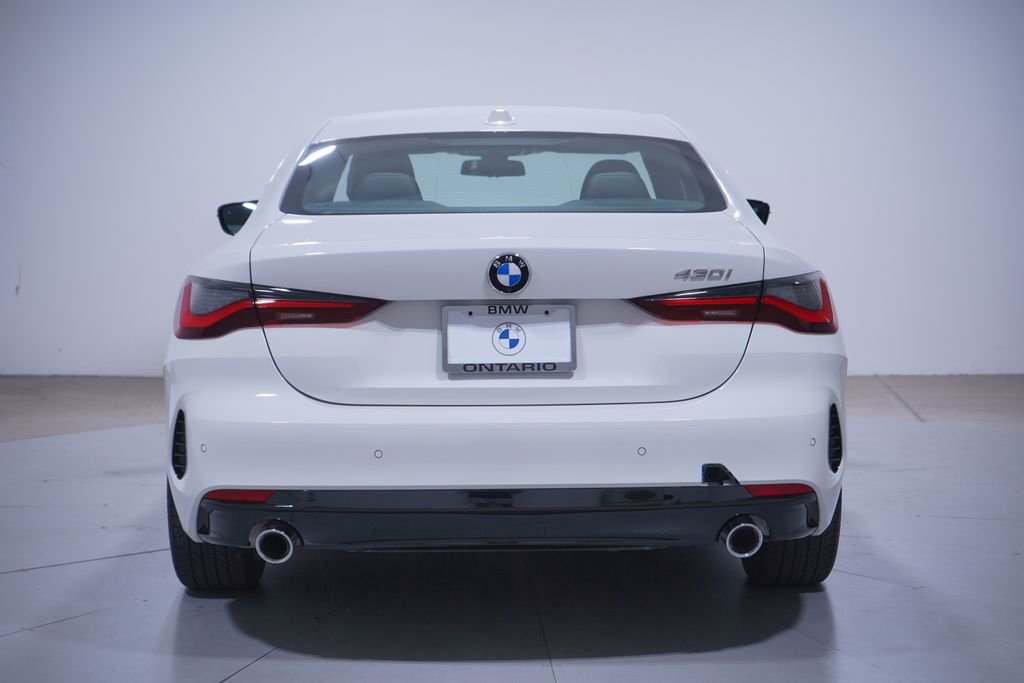 Used 2026 BMW 430i Coupe w/ Convenience Package image 5