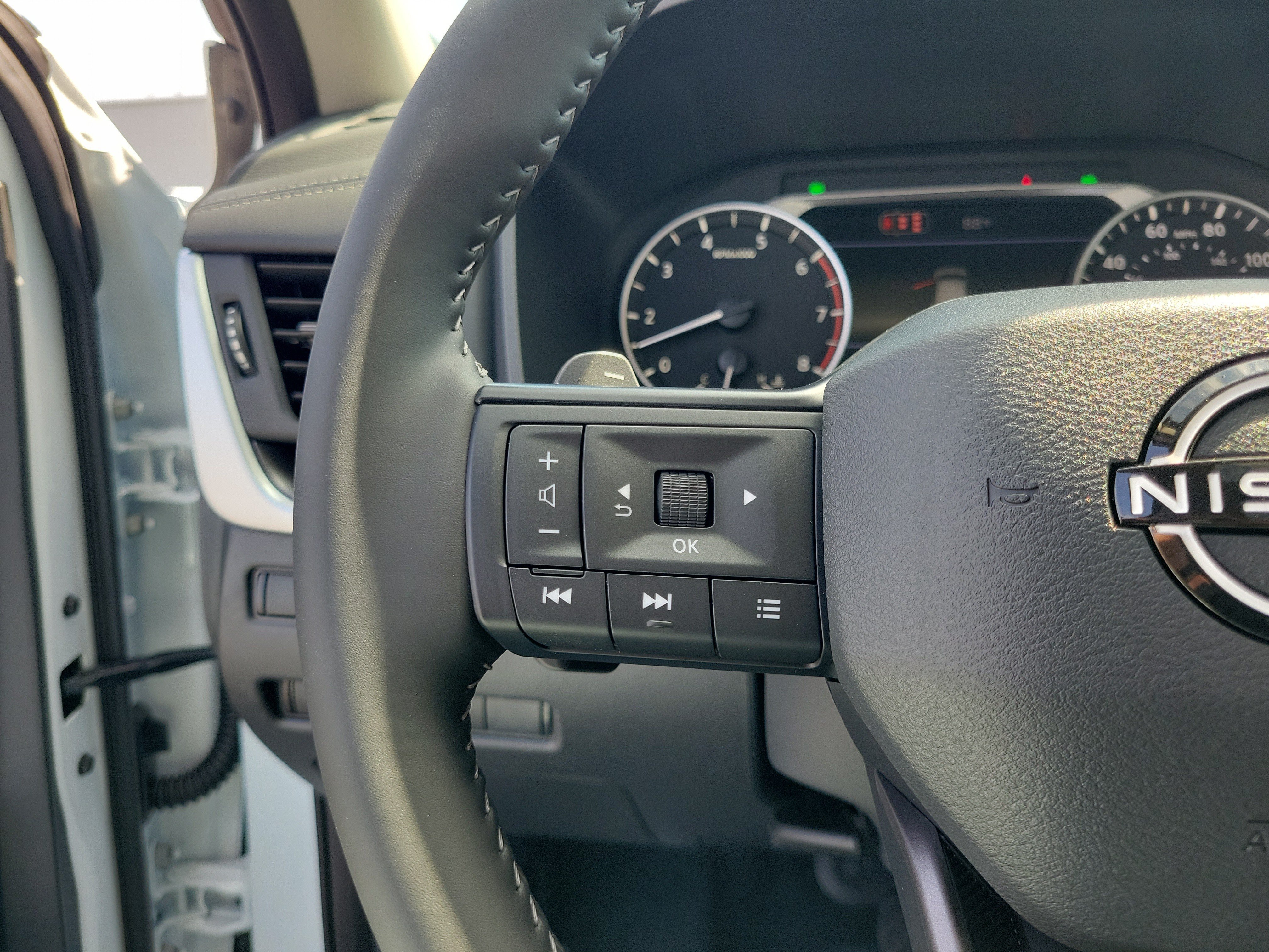 New 2026 Nissan Rogue Dark Armor AWD/4WD image 22