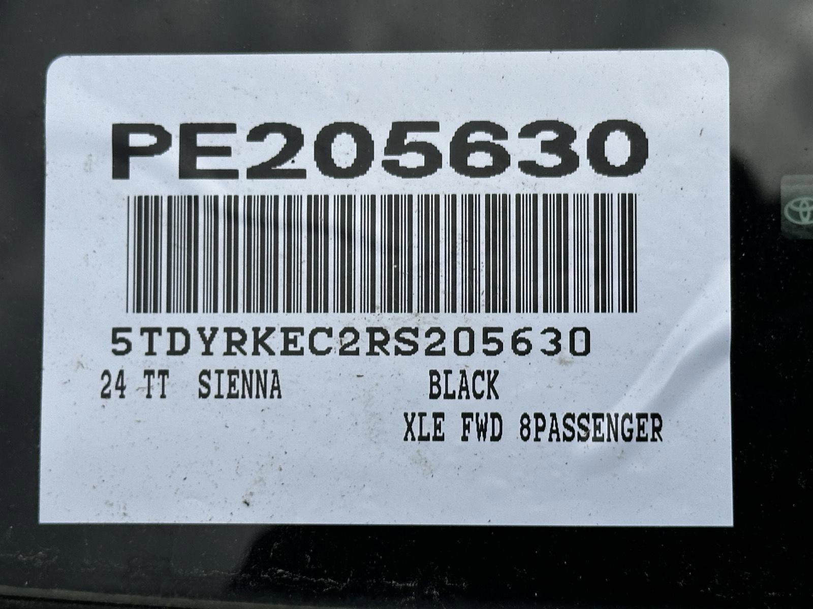 Certified 2024 Toyota Sienna XLE FWD image 15