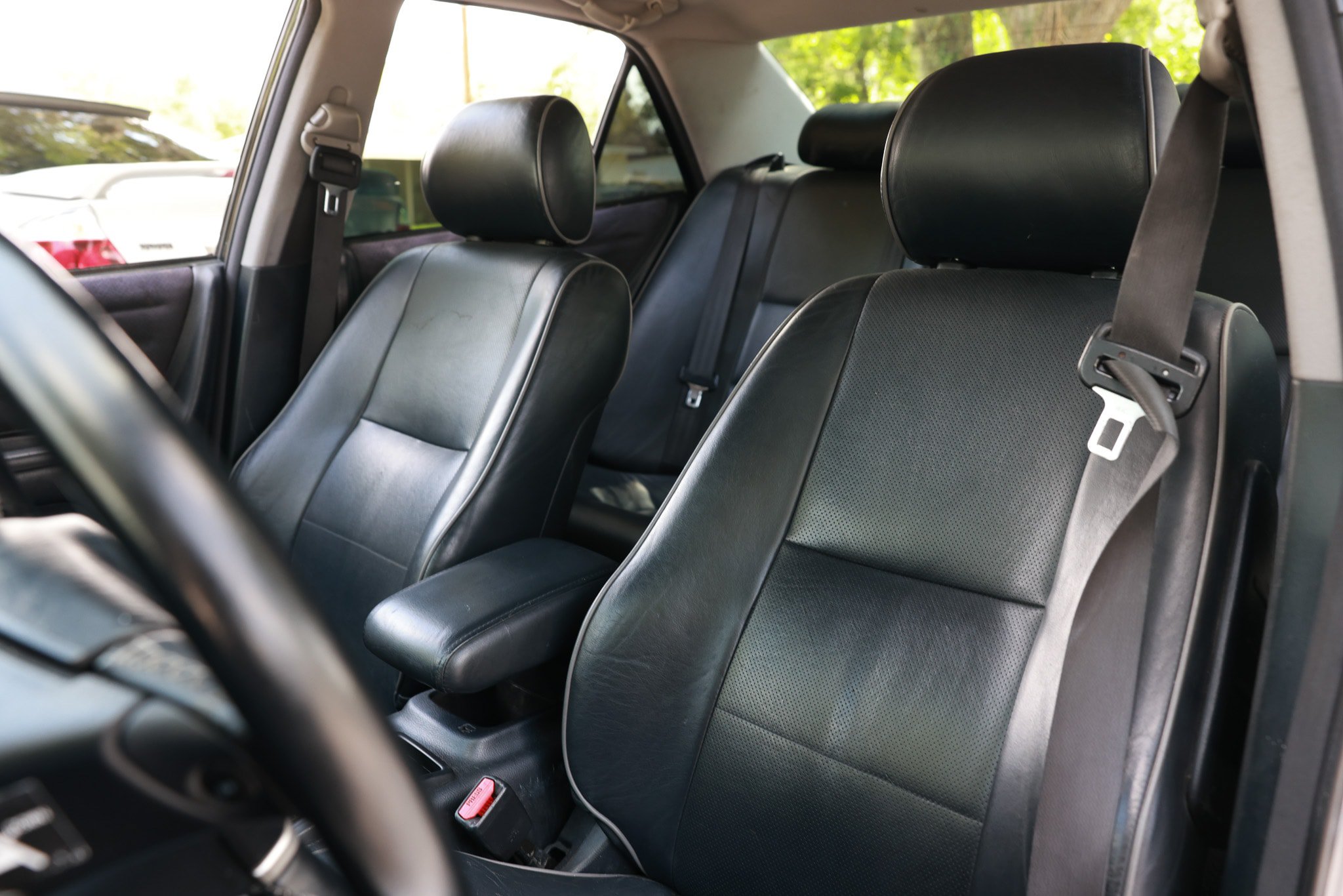 Used 2004 Lexus IS 300 RWD image 10