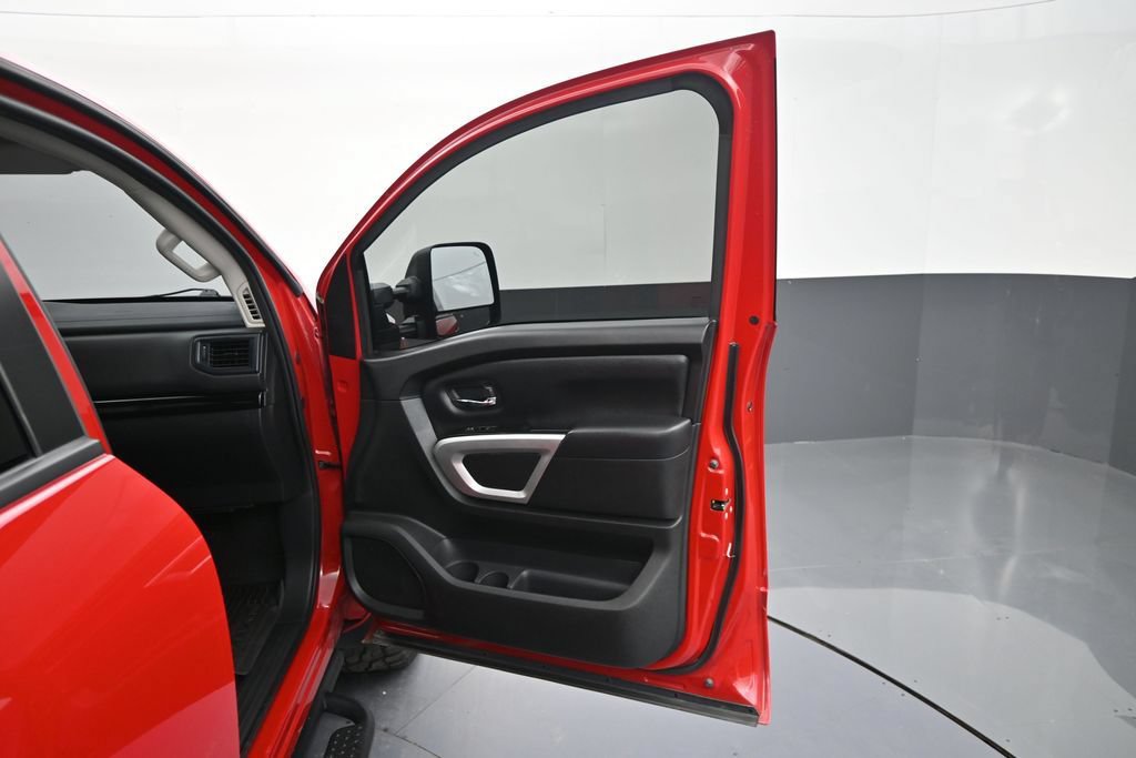 Used 2024 Nissan Titan SV w/ SV Convenience Package AWD/4WD image 37