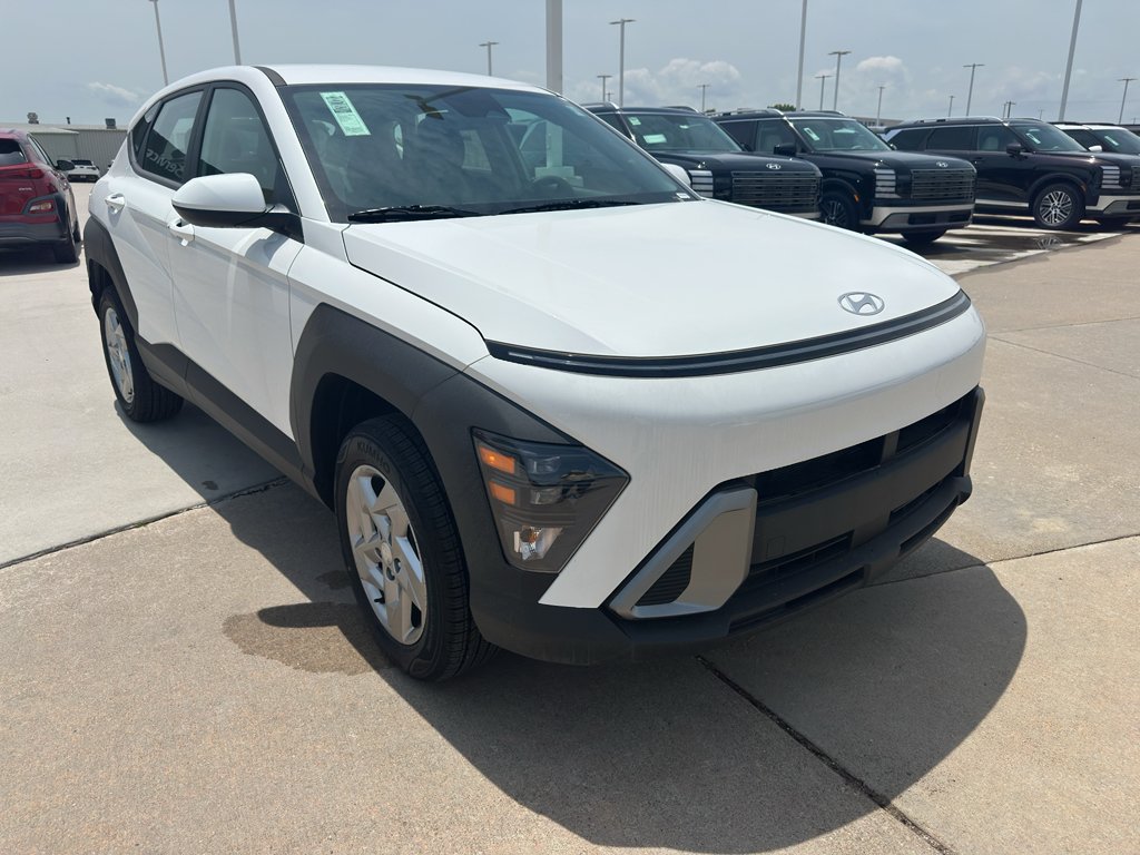 New 2026 Hyundai Kona SE AWD/4WD image 2