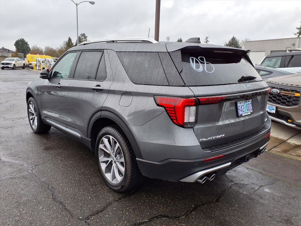 Certified 2025 Ford Explorer Platinum w/ Ultimate Package image 9