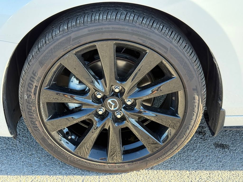 New 2025 MAZDA MAZDA3 2.5 Turbo Sedan w/Premium Plus image 9