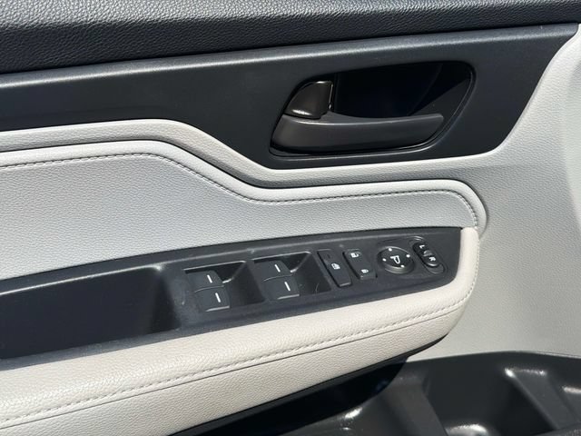 Used 2023 Kia Niro EX Touring FWD image 18