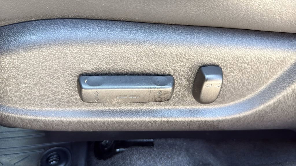 Used 2011 Acura TSX 2.4 image 39