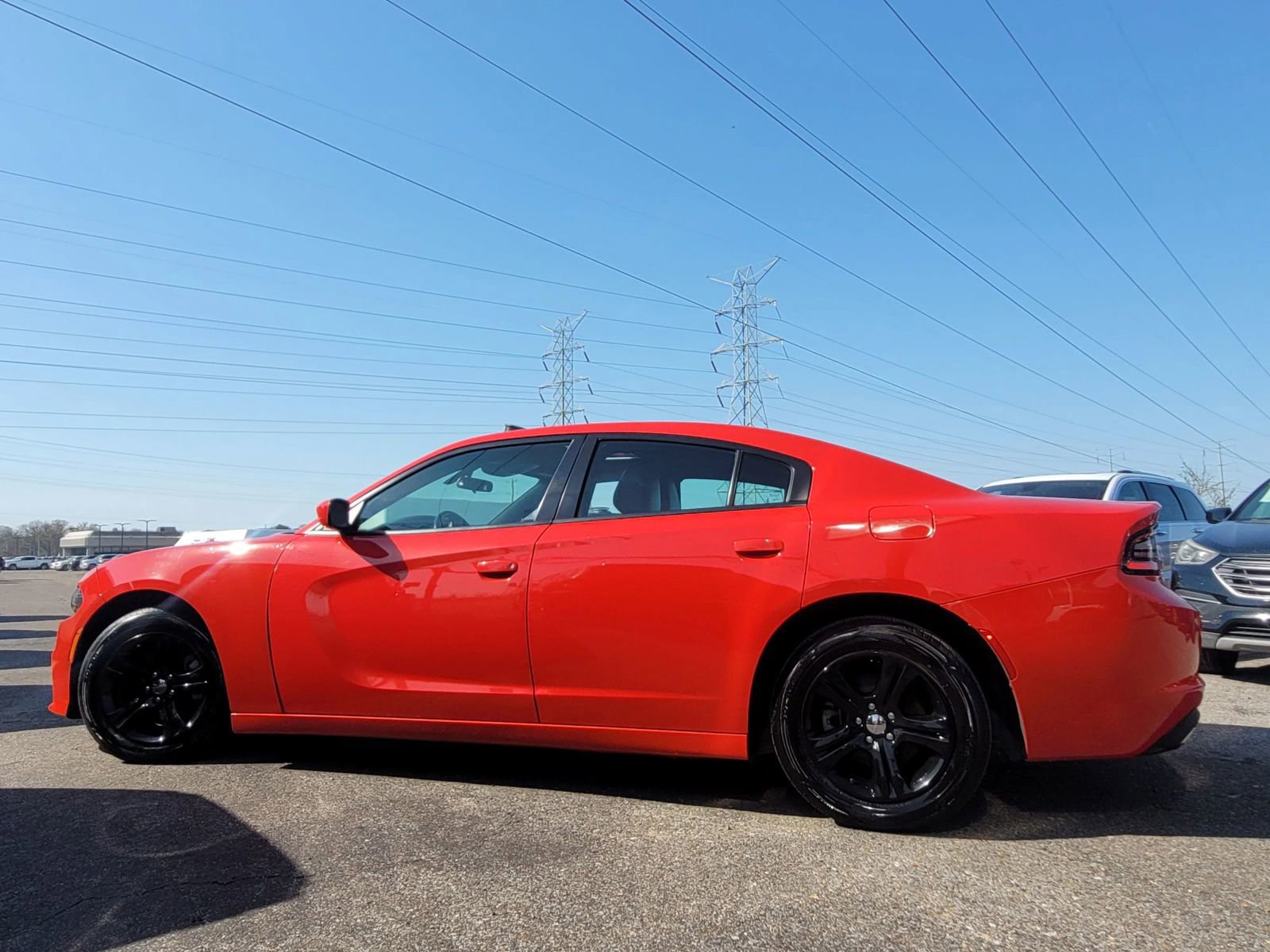 Used 2022 Dodge Charger SXT w/ Leather Interior Group image 2