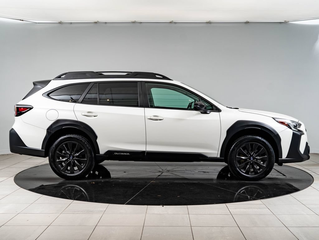 Used 2025 Subaru Outback Onyx Edition XT AWD/4WD image 11