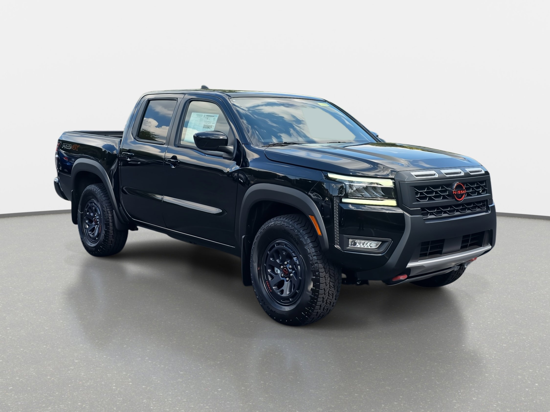 New 2025 Nissan Frontier PRO-4X w/ Interior Protection Package image 3