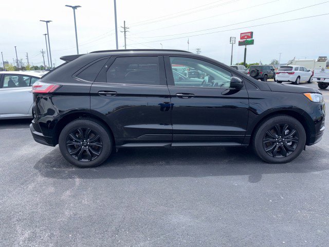 Used 2024 Ford Edge SE w/ Black Appearance Package AWD/4WD image 6