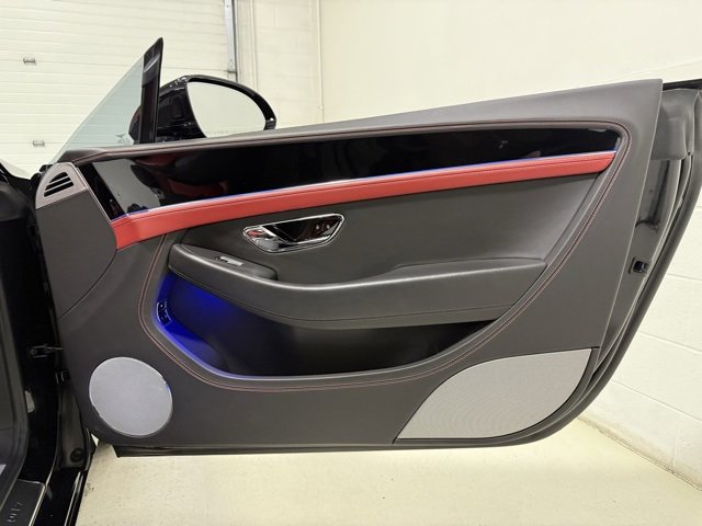 Used 2020 Bentley Continental GT image 13