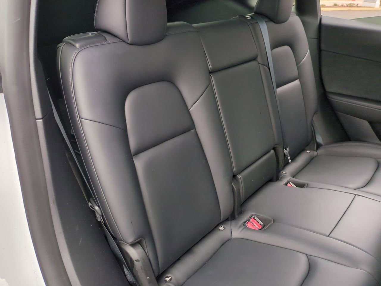 Used 2021 Tesla Model Y Long Range image 31