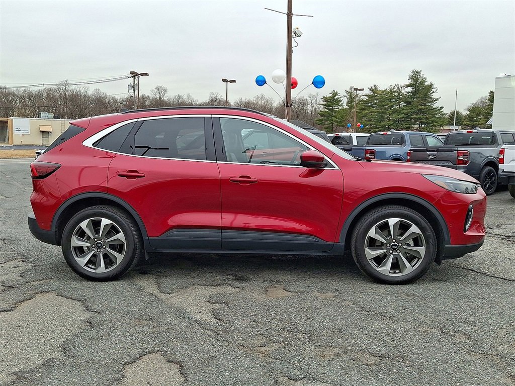 Used 2023 Ford Escape Platinum w/ Premium Technology Package image 26