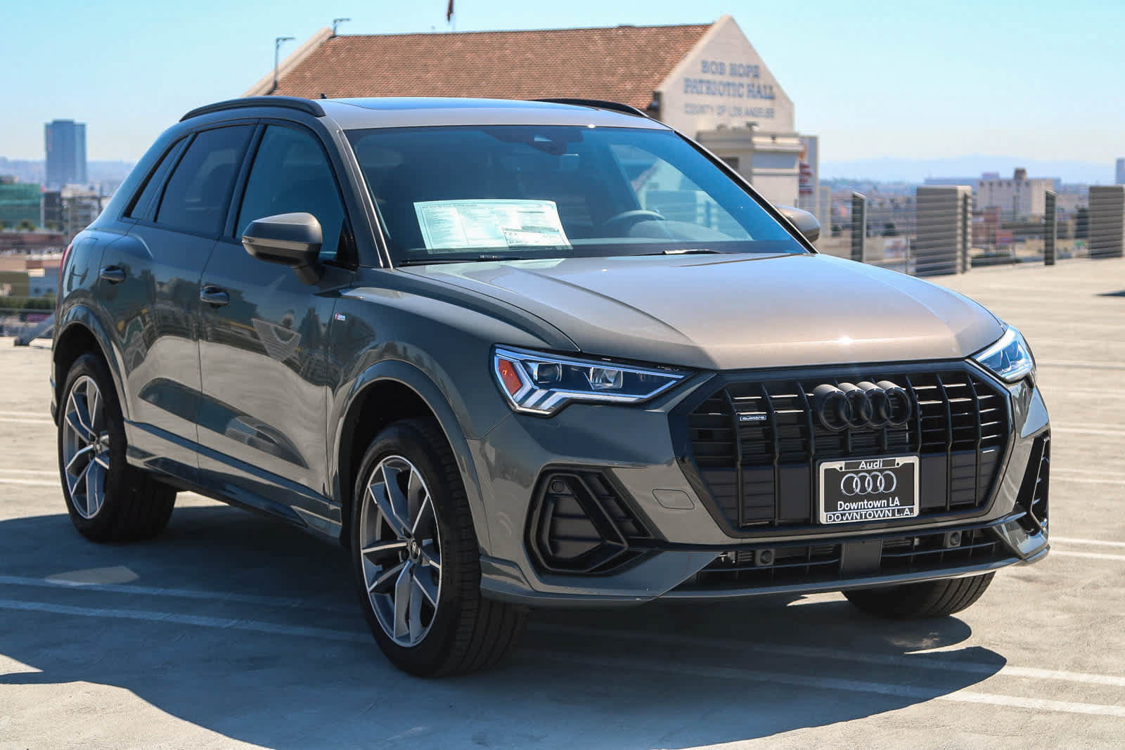 Used 2025 Audi Q3 2.0T Premium w/ Convenience Package AWD/4WD image 3