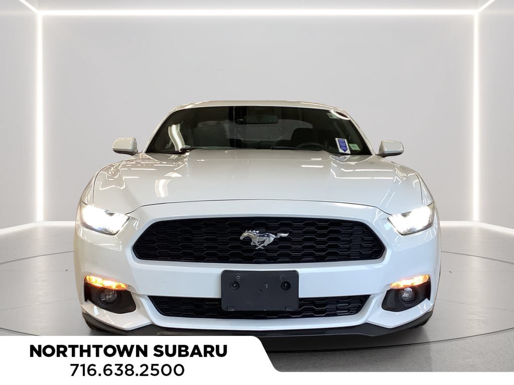 Used 2017 Ford Mustang Coupe RWD image 9