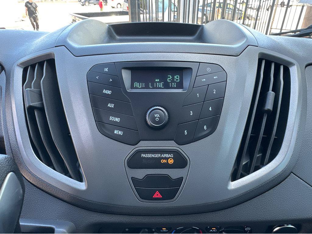 Used 2019 Ford Transit 150 148 Low Roof RWD image 5