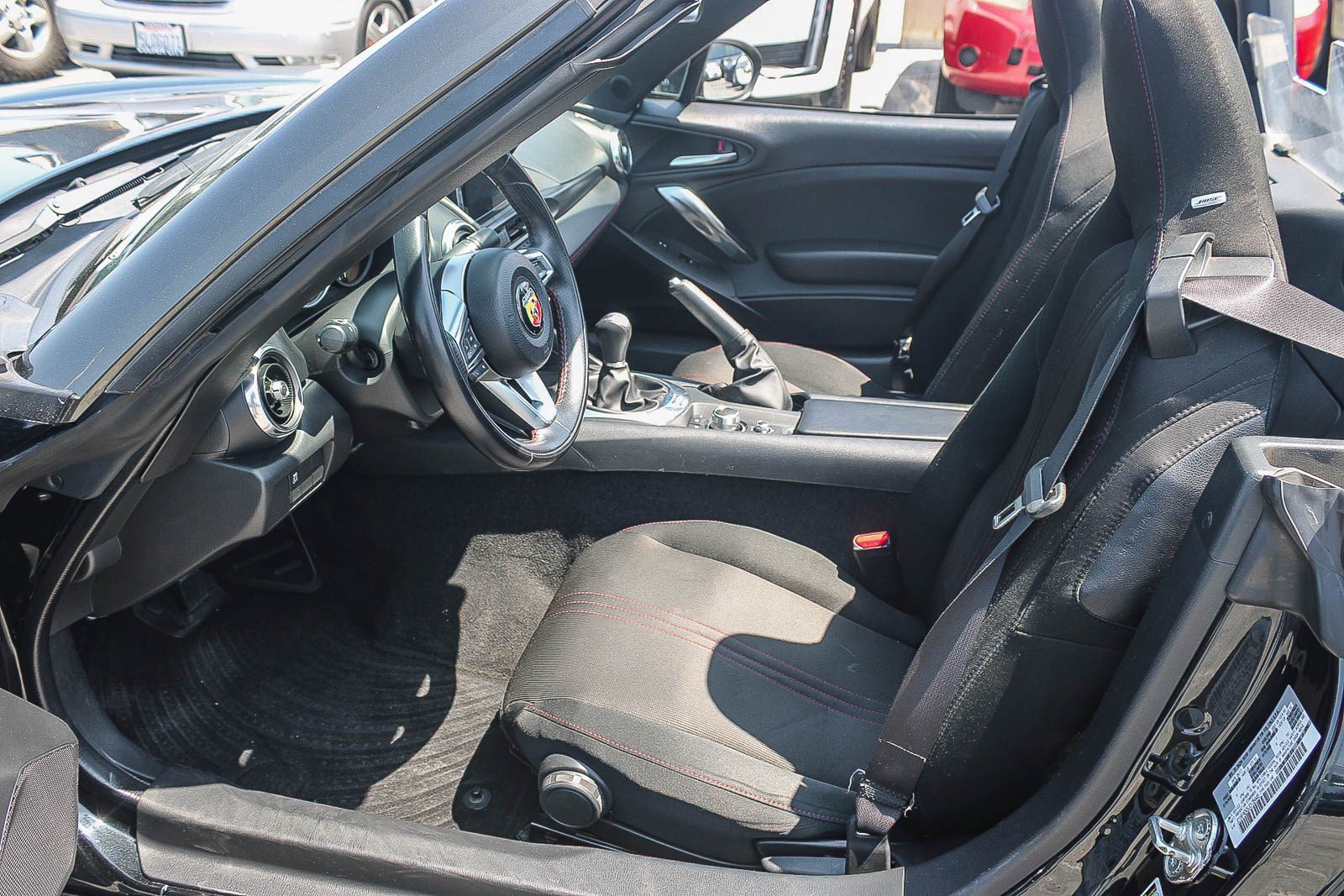 Used 2018 FIAT 124 Spider Abarth RWD image 27