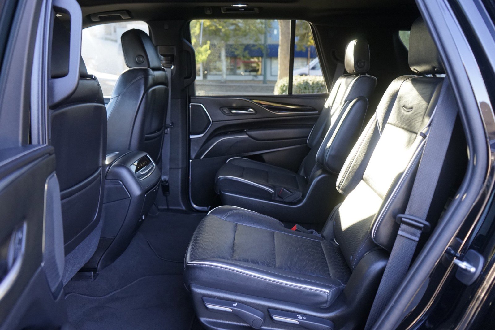 Used 2021 Cadillac Escalade Sport w/ Driver Assist Tech Package image 23