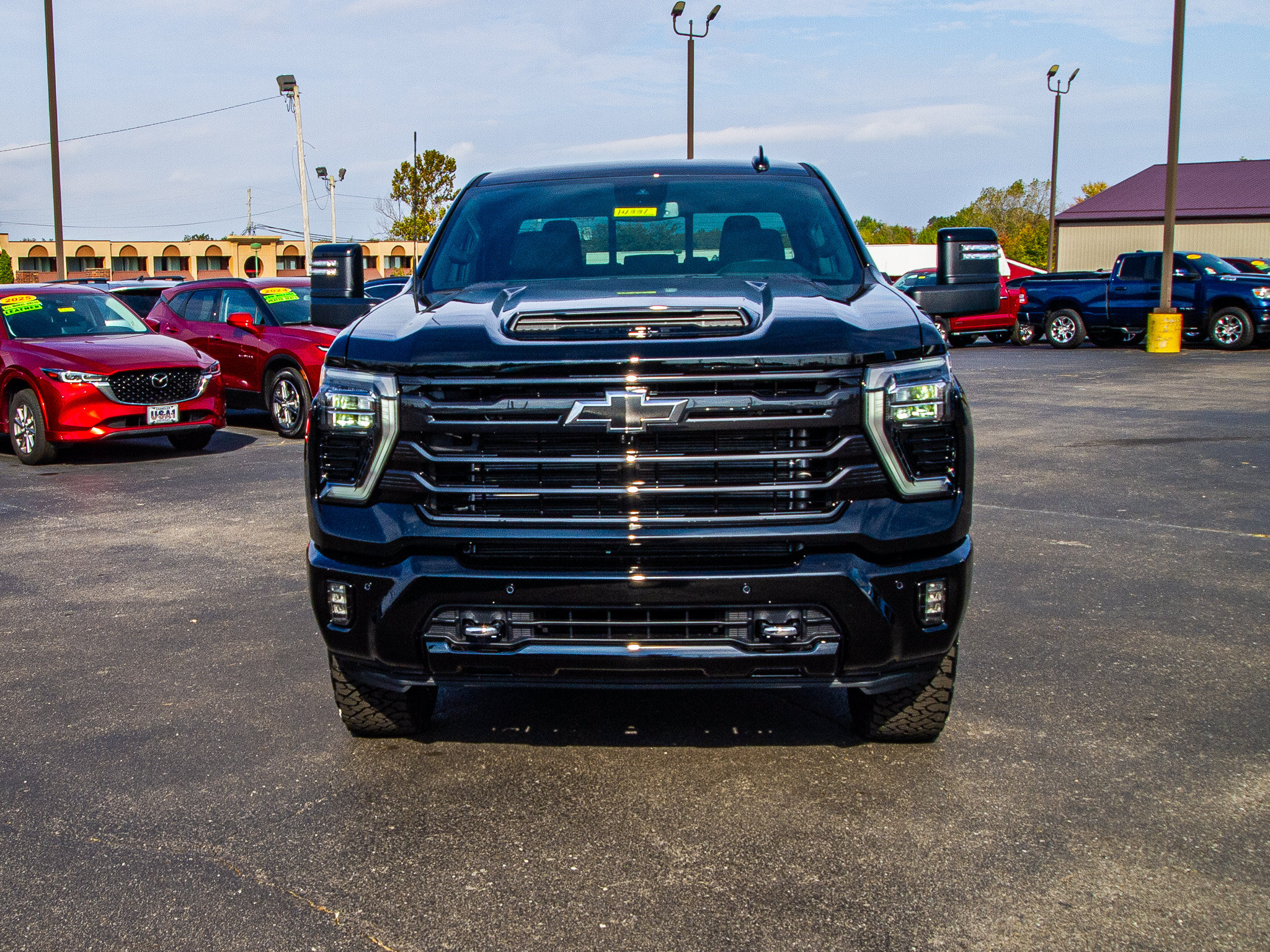 New 2026 Chevrolet Silverado 2500 High Country w/ Midnight Edition AWD/4WD image 2