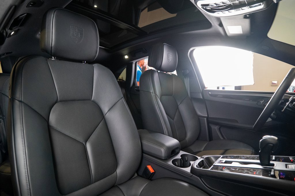 New 2026 Porsche Macan S image 17